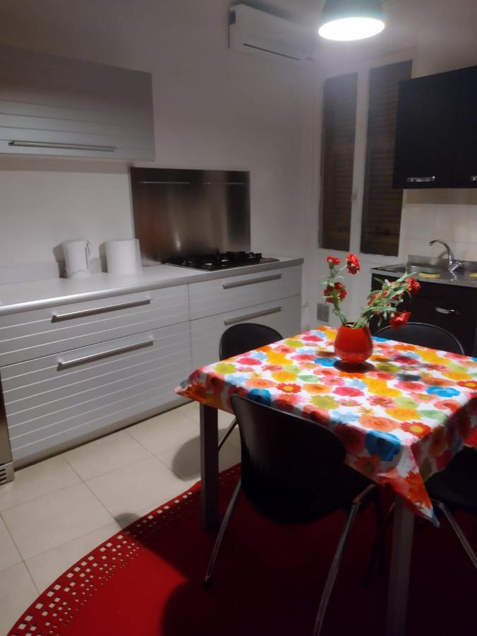Апартаменти Cinque Terre Station House Ла-Спеція Екстер'єр фото